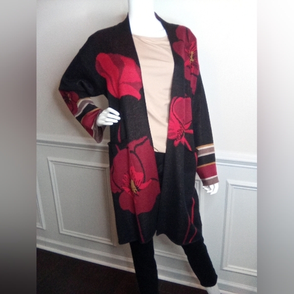 Max Sport Women's Poppy Black and Red Long Floral Cardigan Size Medium - Picture 15 of 16